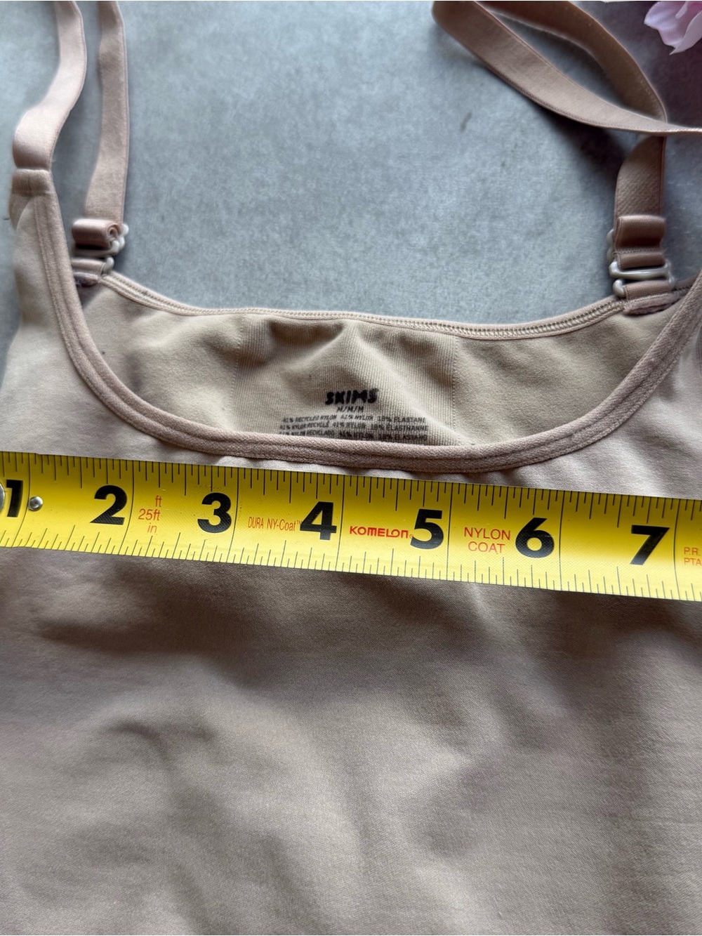 Skims Shape wear Medium Tan shorts sleeveless adjustable straps - Picture 6 of 6